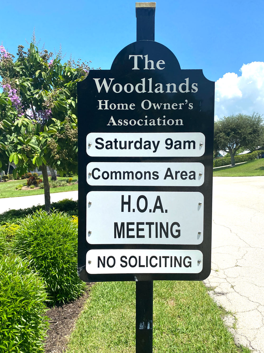 Island Park Woodlands HOA Signage